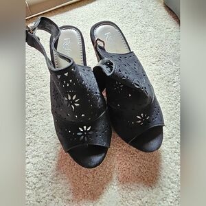 Women's platform opentoed wedges